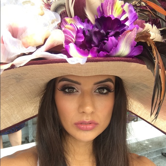 Meet your Posher, Victoria - Picture 1 of 1